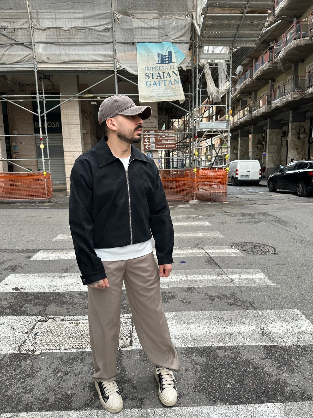 Jacket suede black minimal