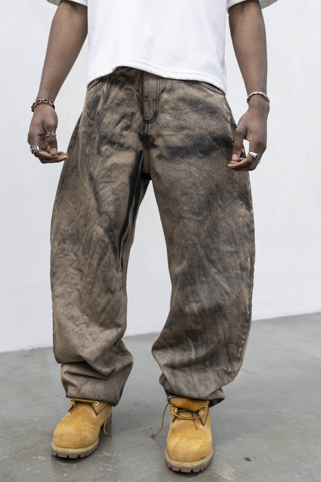 Denim baloon dark sand present day