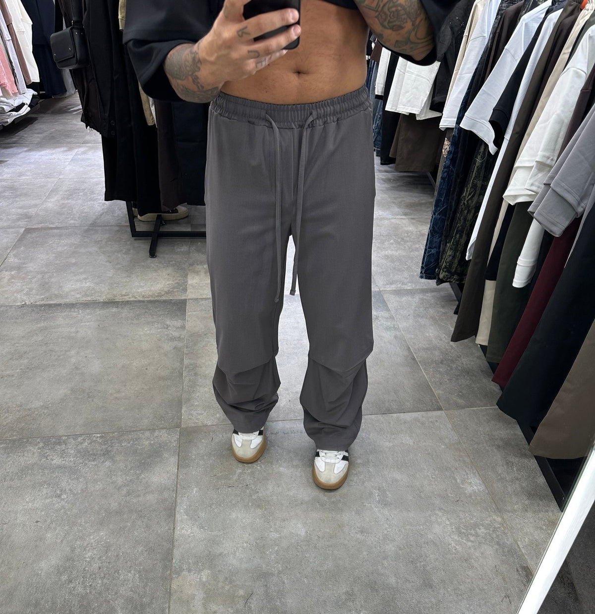 Panta fashion Grey Present day