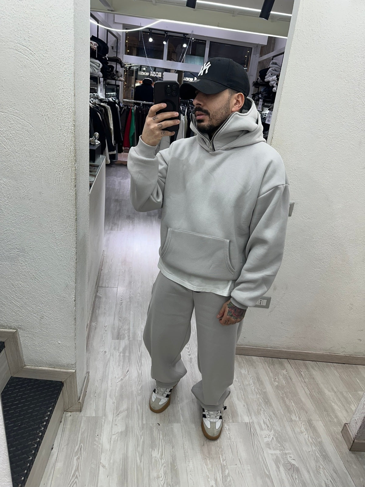 Tracksuit balaclava inox present day