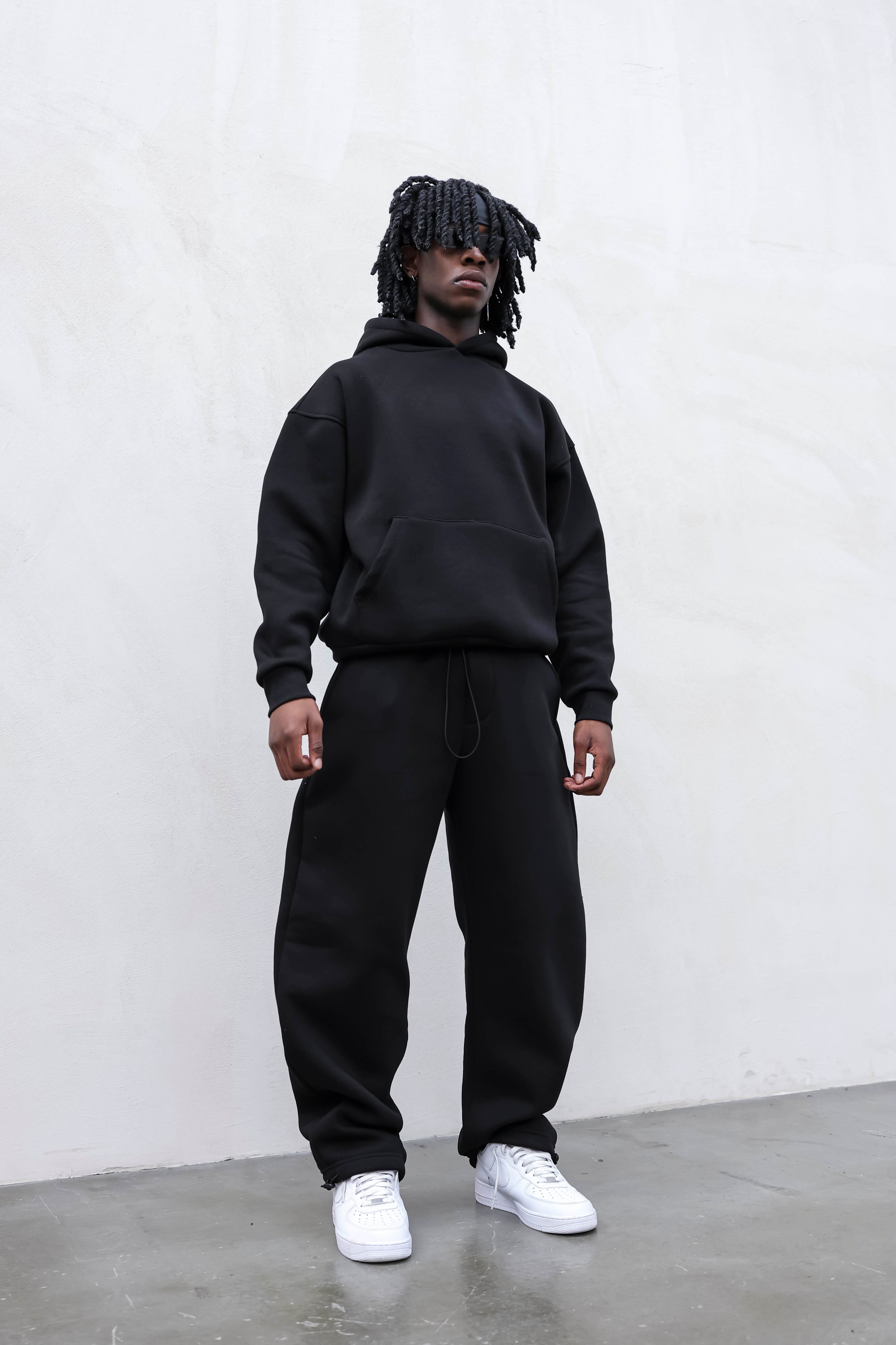 Tracksuit relaxed black present day