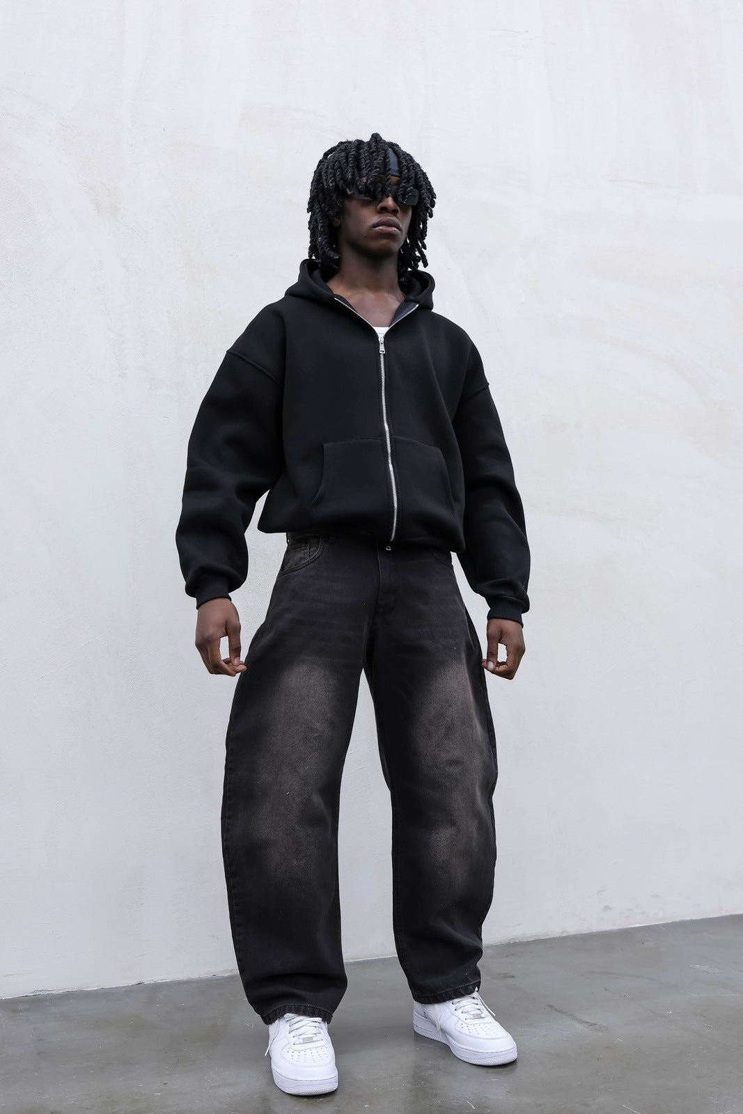 Hoodie sacrifice black Present day