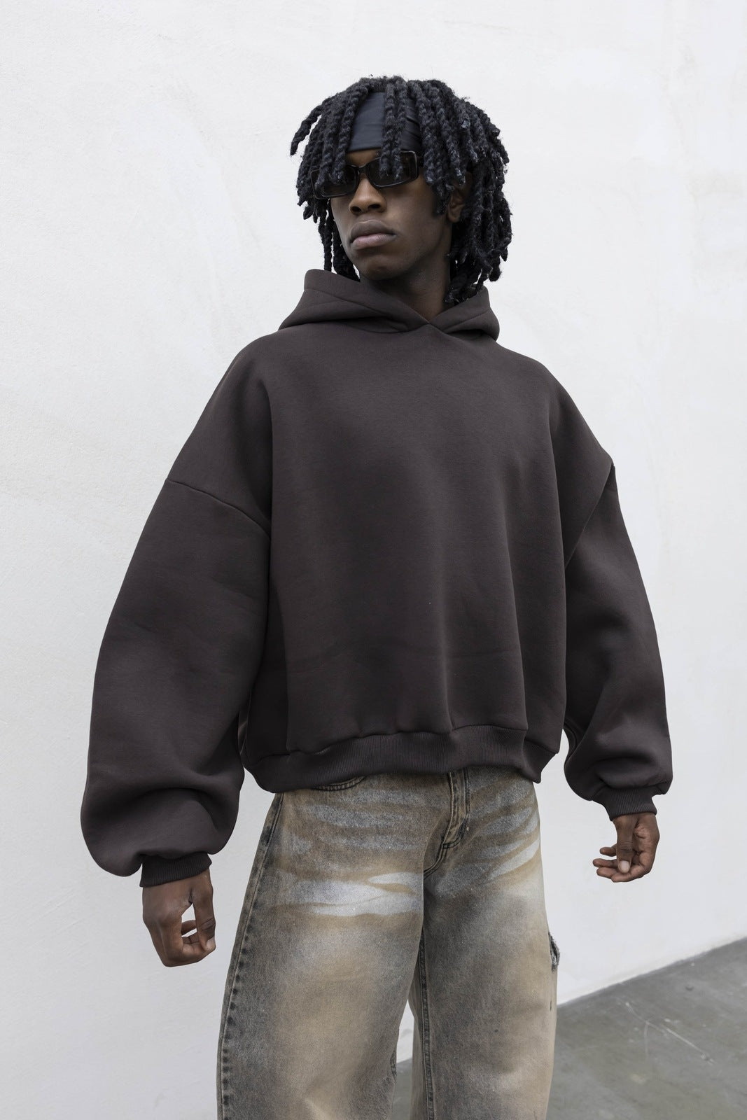 Hoodie japan cap. brown present day