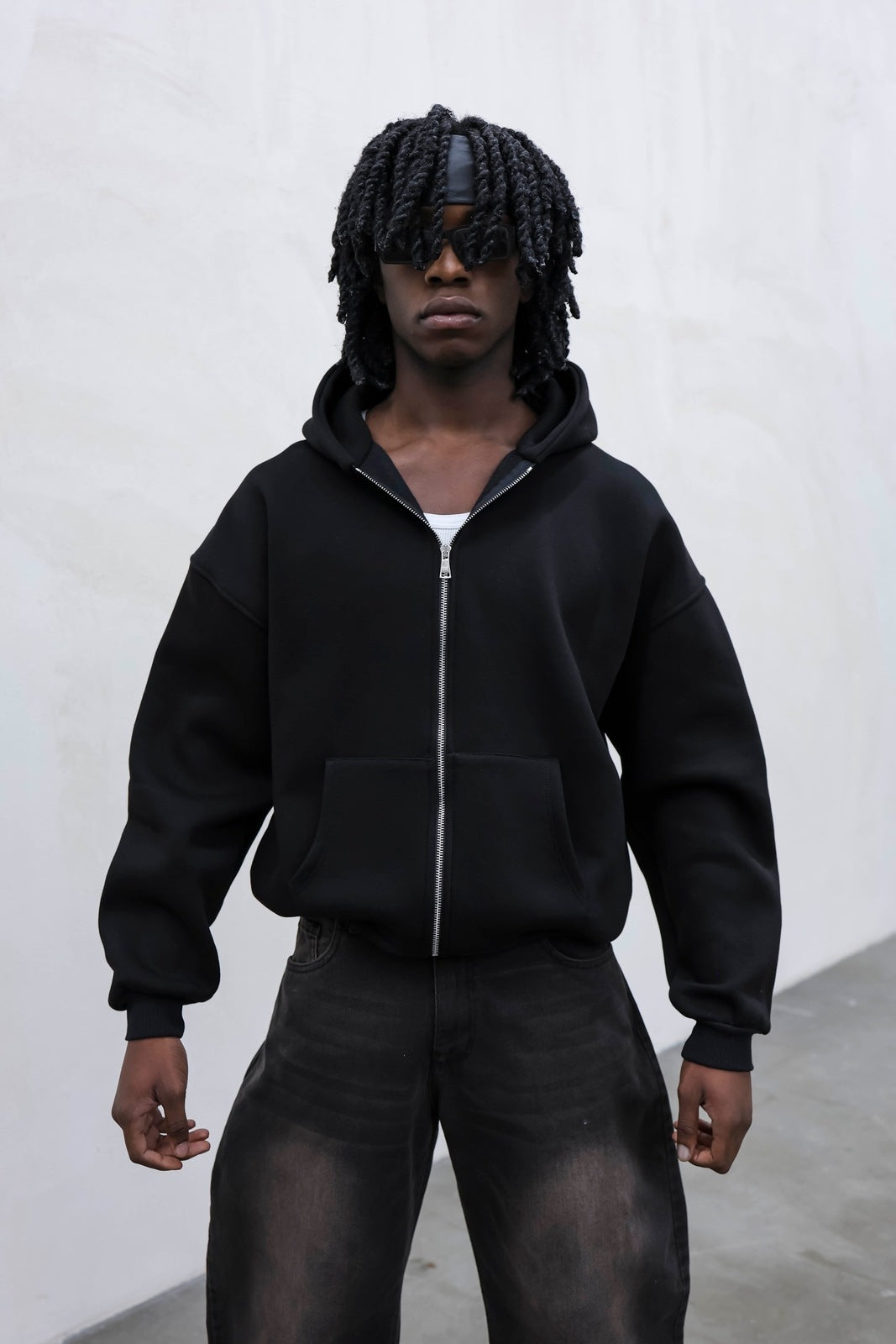 Hoodie sacrifice black Present day