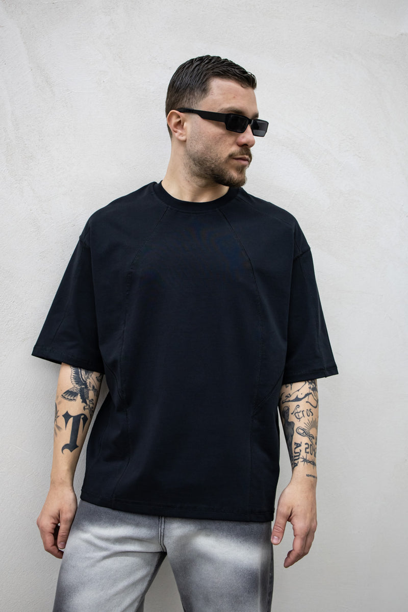 T-shirt multicuciture present day