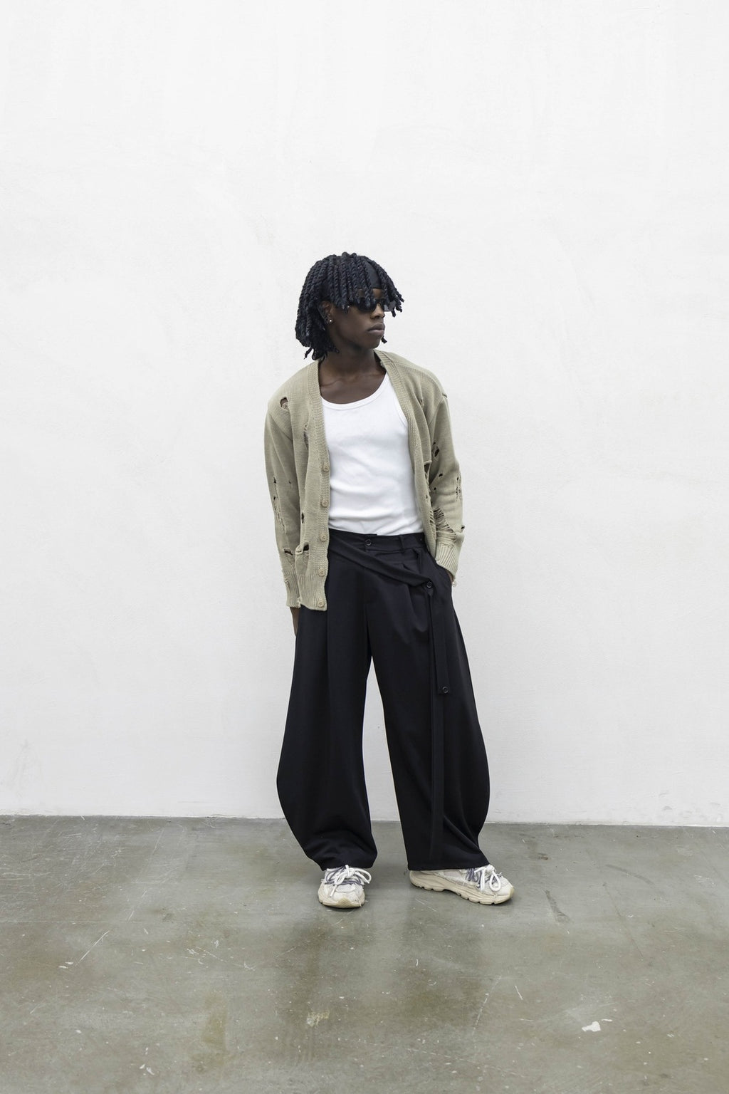 Pantaloni belt black present day