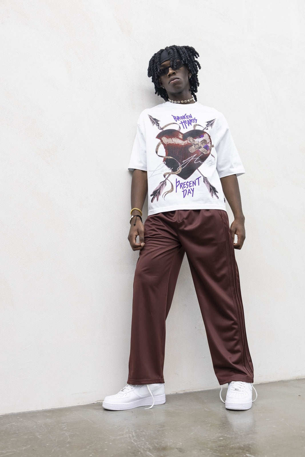 T-shirt crop broken white present day