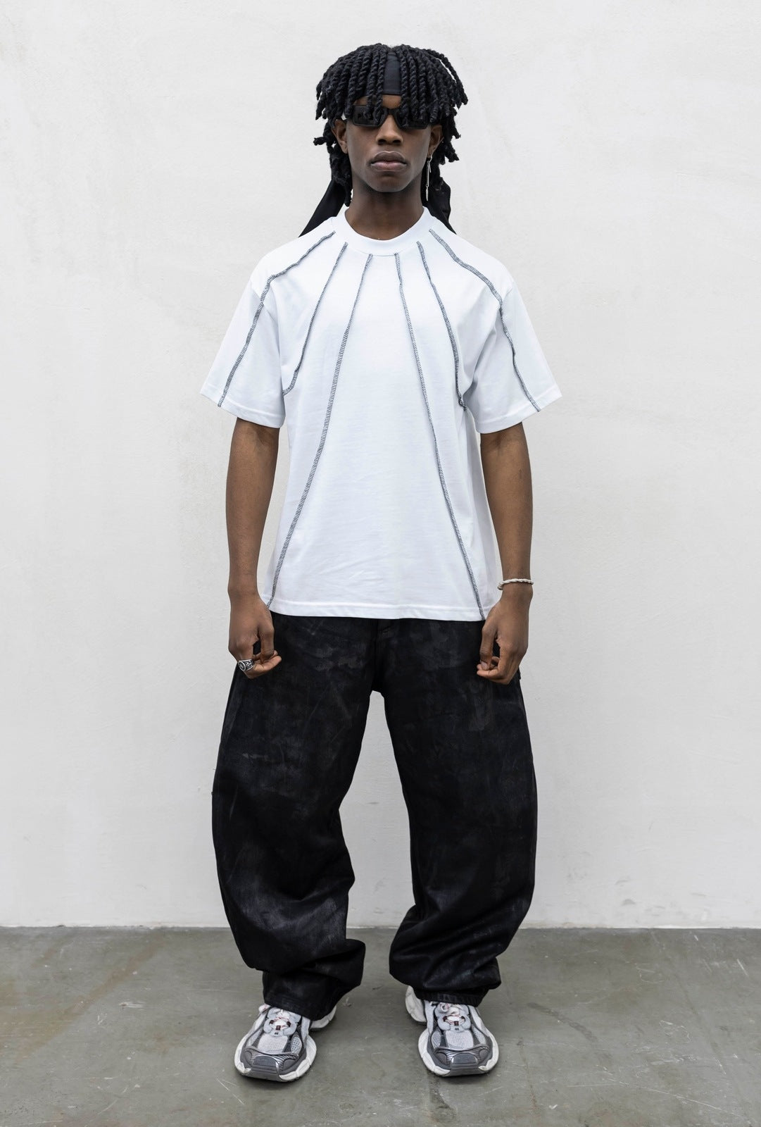 T shirt contrasti white present day