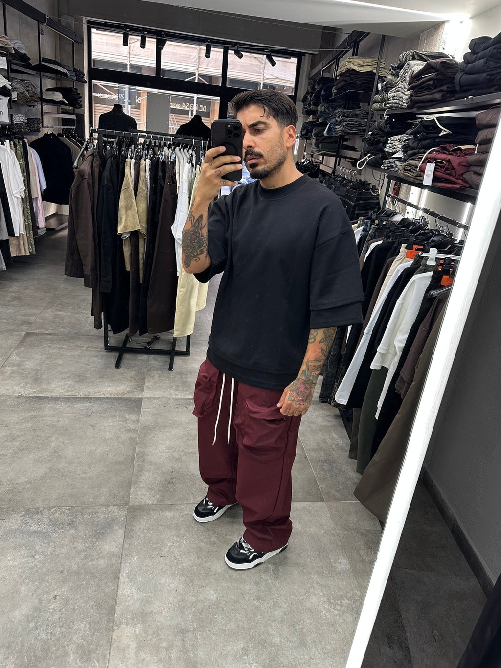 Tee double black Present day