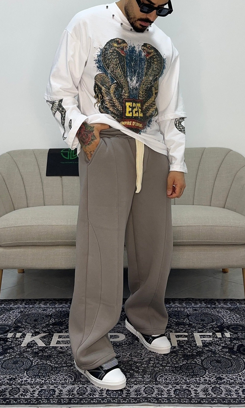 Panta tuta abstract grigio ferro