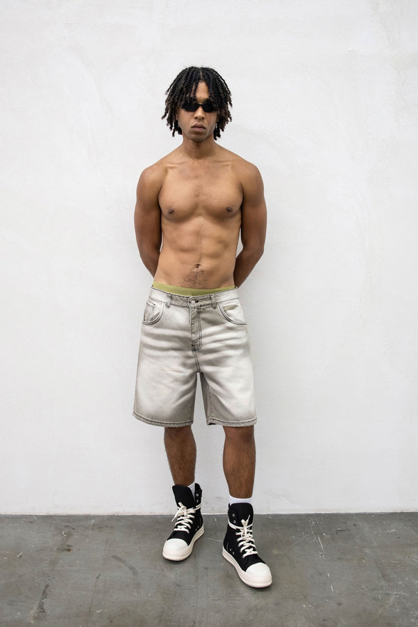 Bermuda denim light grey present day