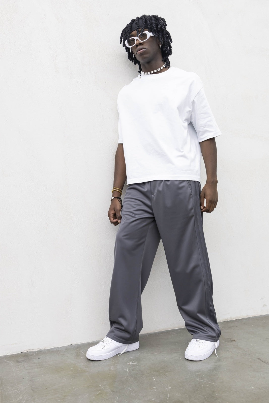 Pantatuta stripes grey present day