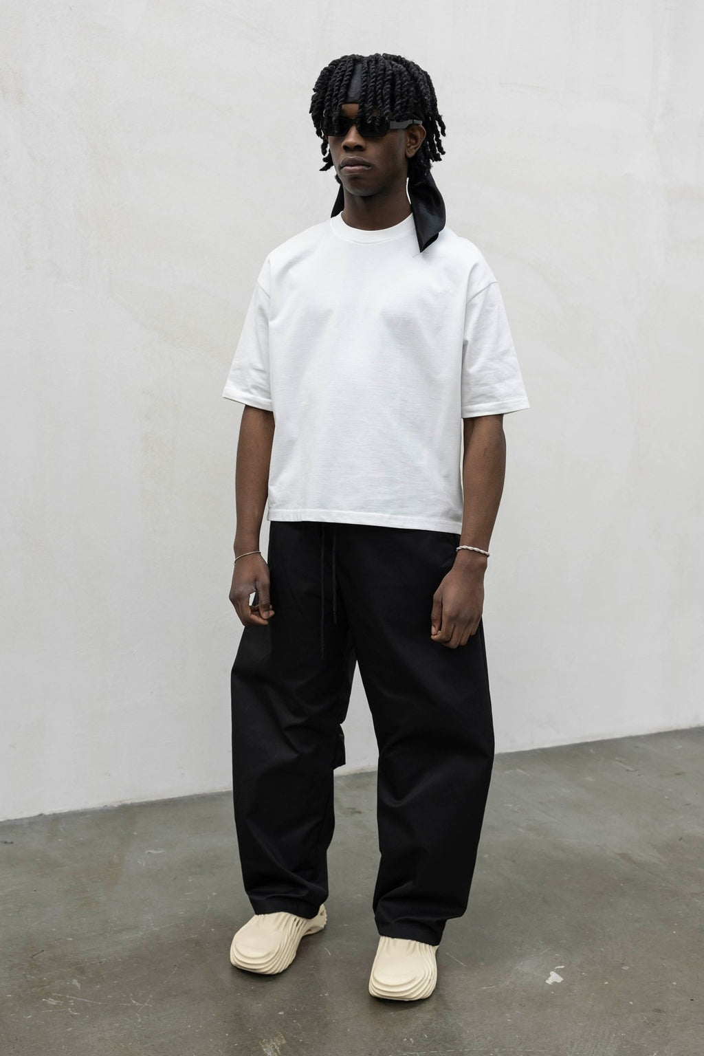 T shirt crop white prsent day