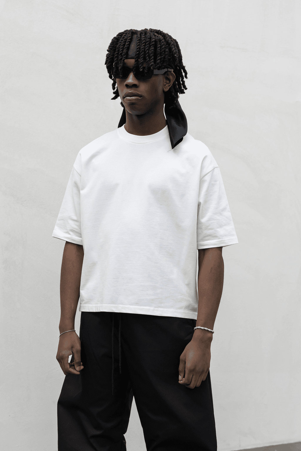 T shirt crop white prsent day