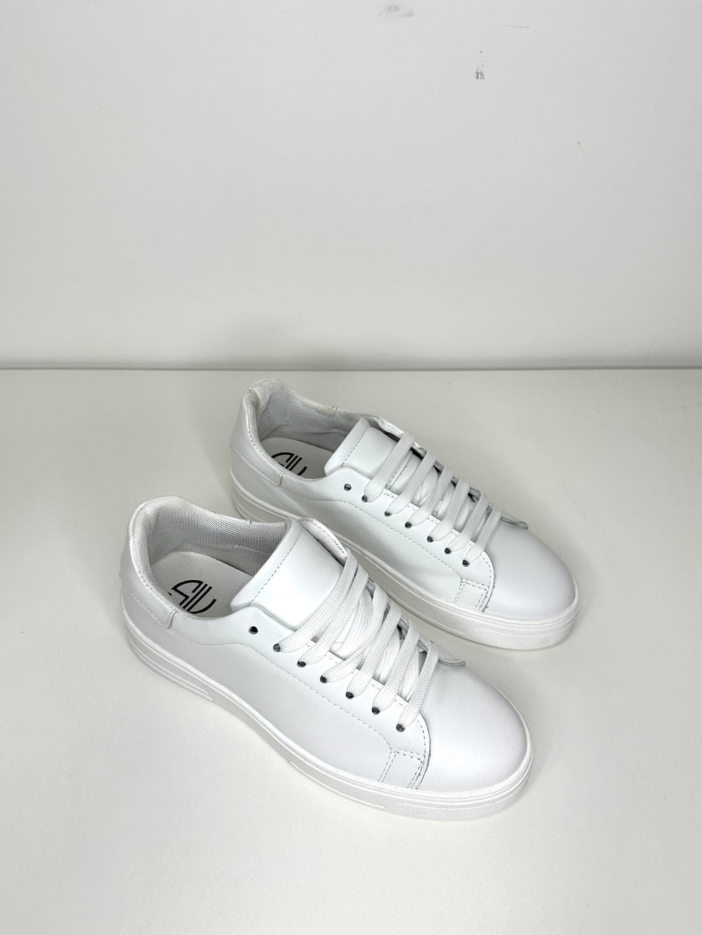 SLV CLEAN White