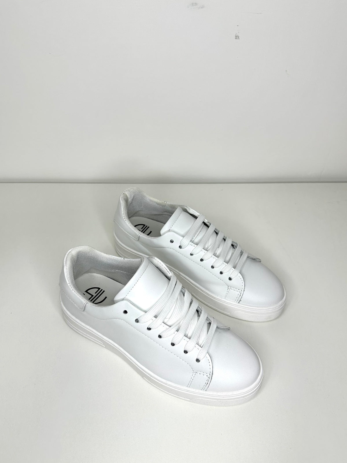 SLV CLEAN White