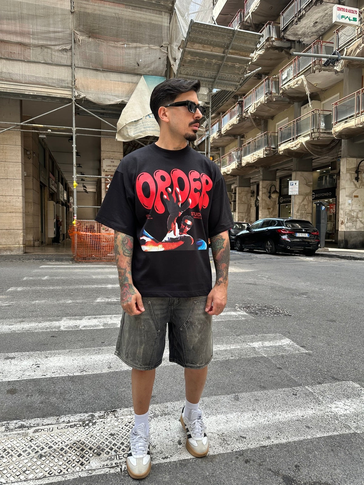 T-shirt order bubble black