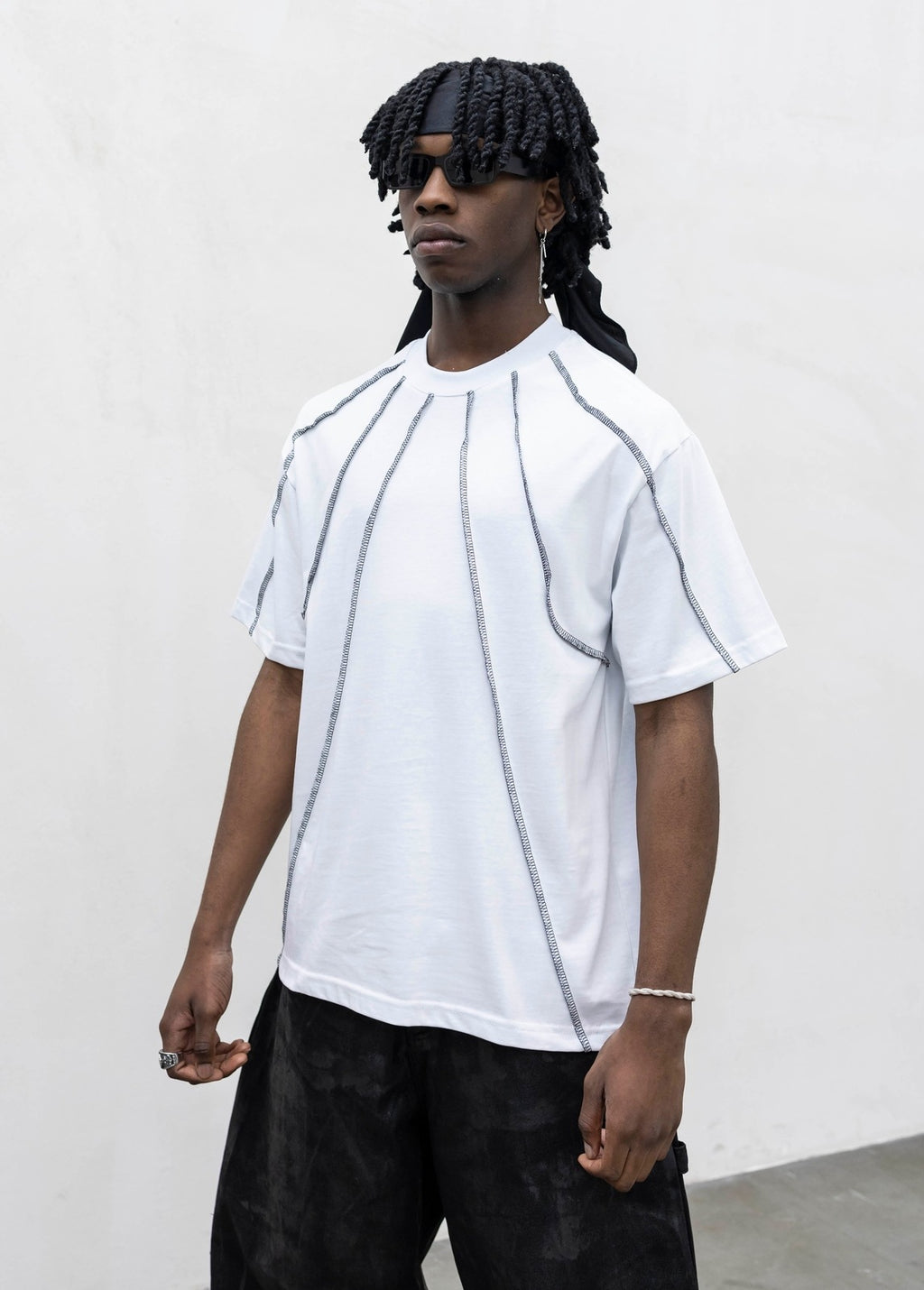 T shirt contrasti white present day