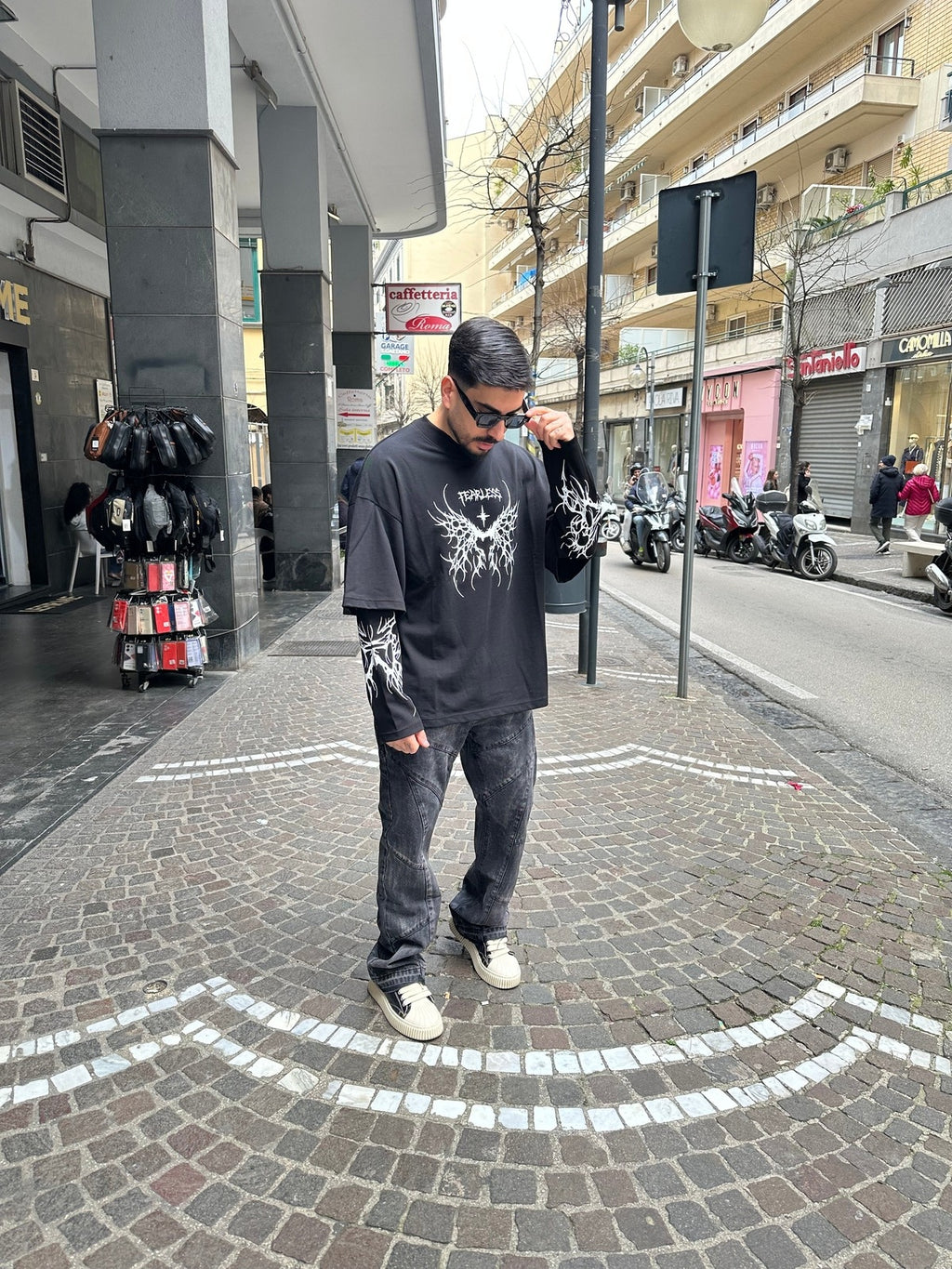 Long sleeve fearless black