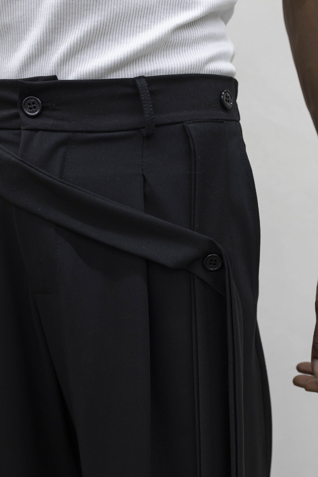 Pantaloni belt black present day