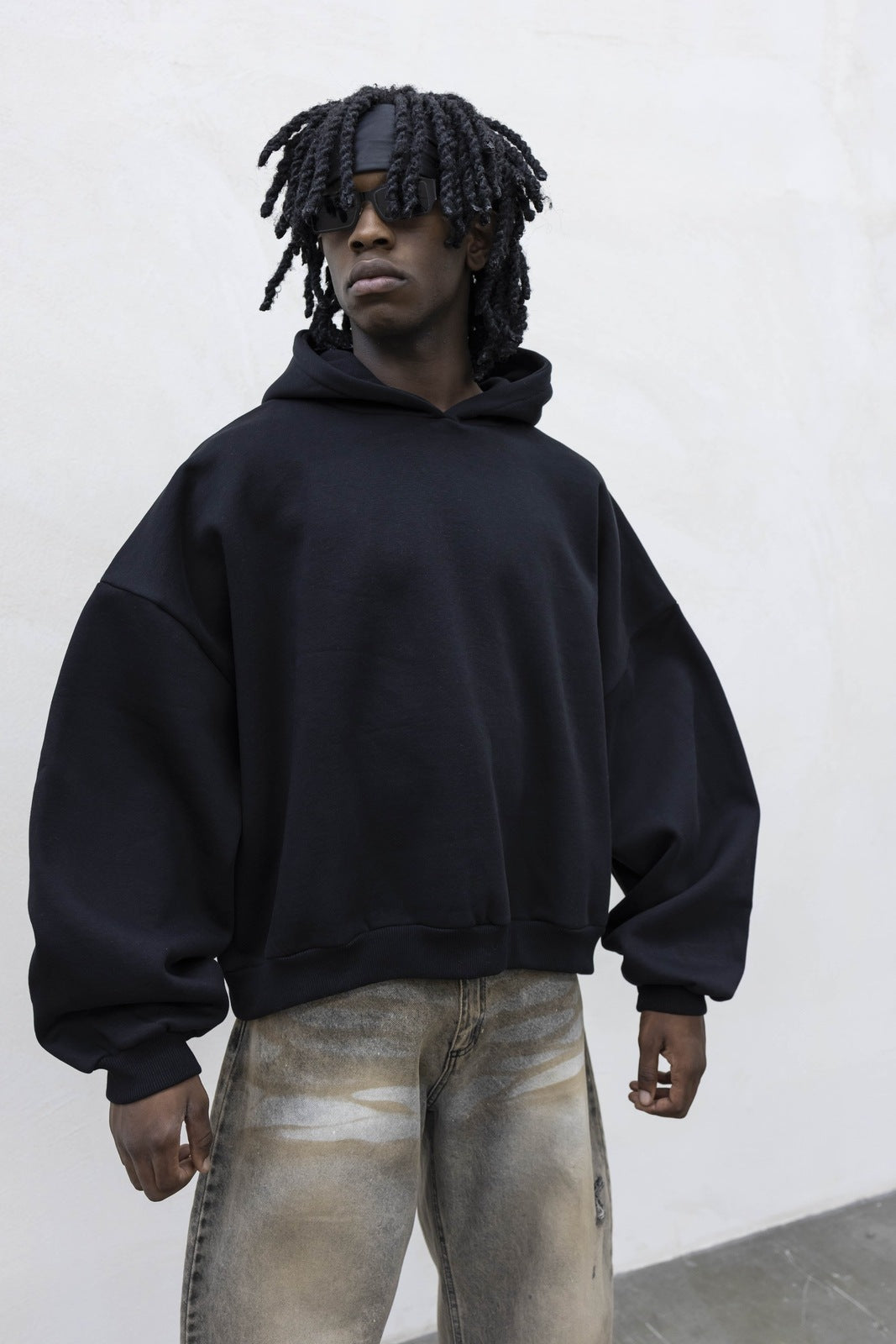 Hoodie japan cap. black present day