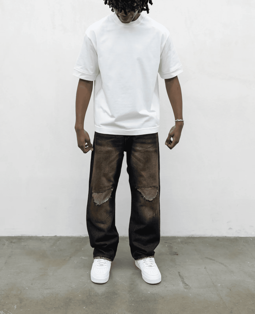 Denim baggy black sand present day
