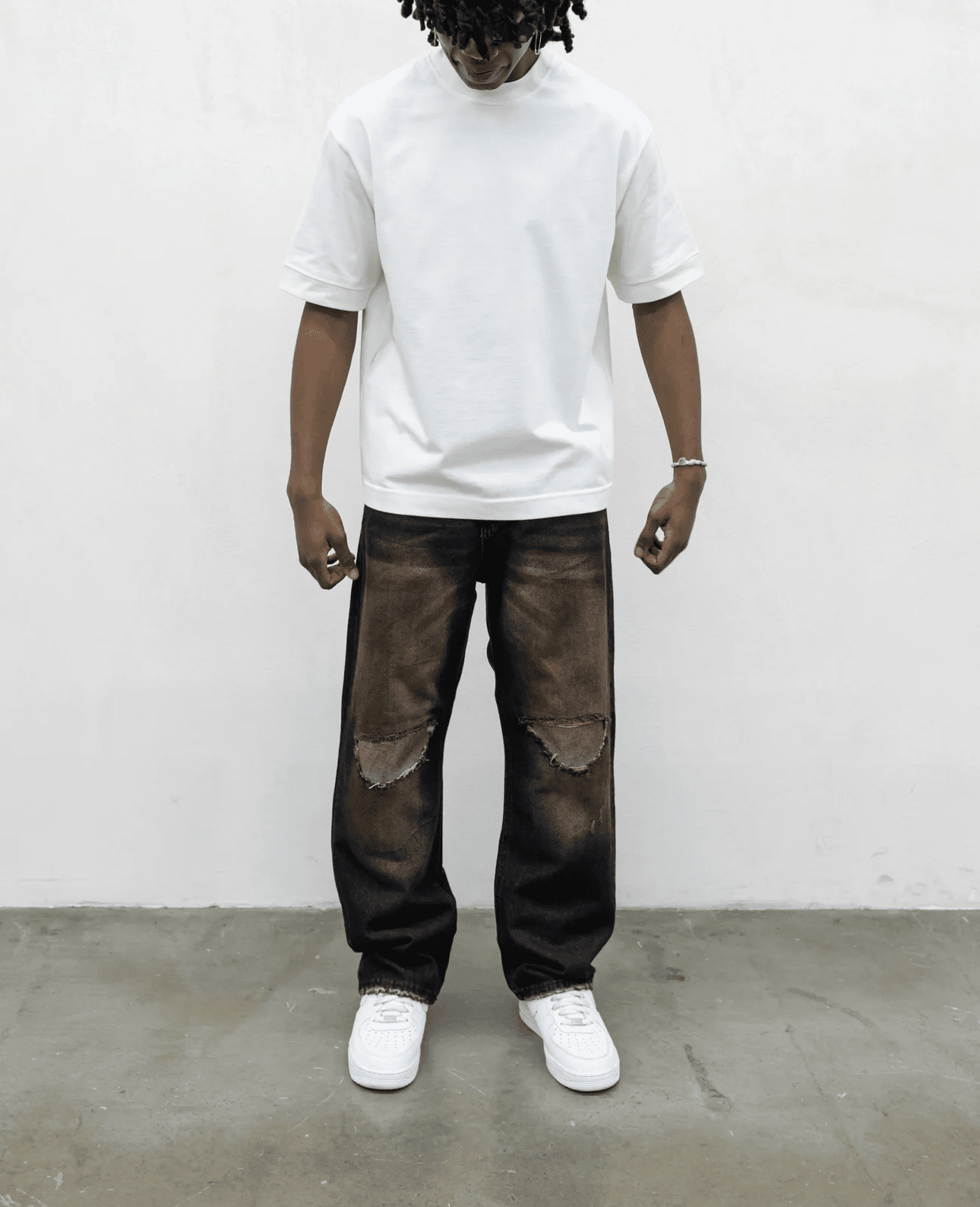 Denim baggy black sand present day