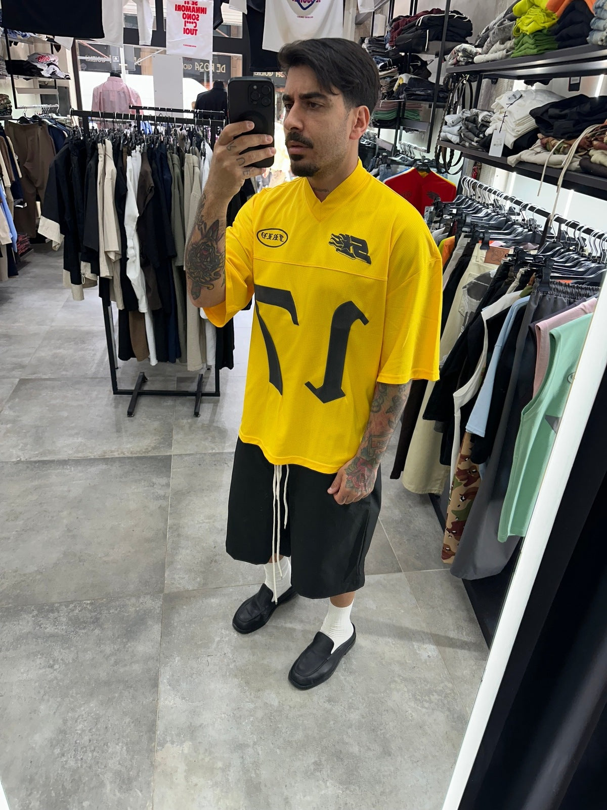 T-shirt NFL fear of love yellow