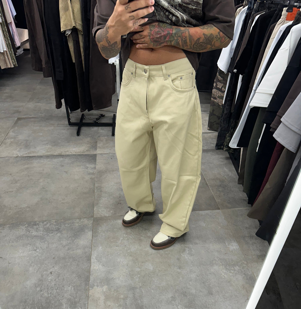 Panta baloon bull beige present day