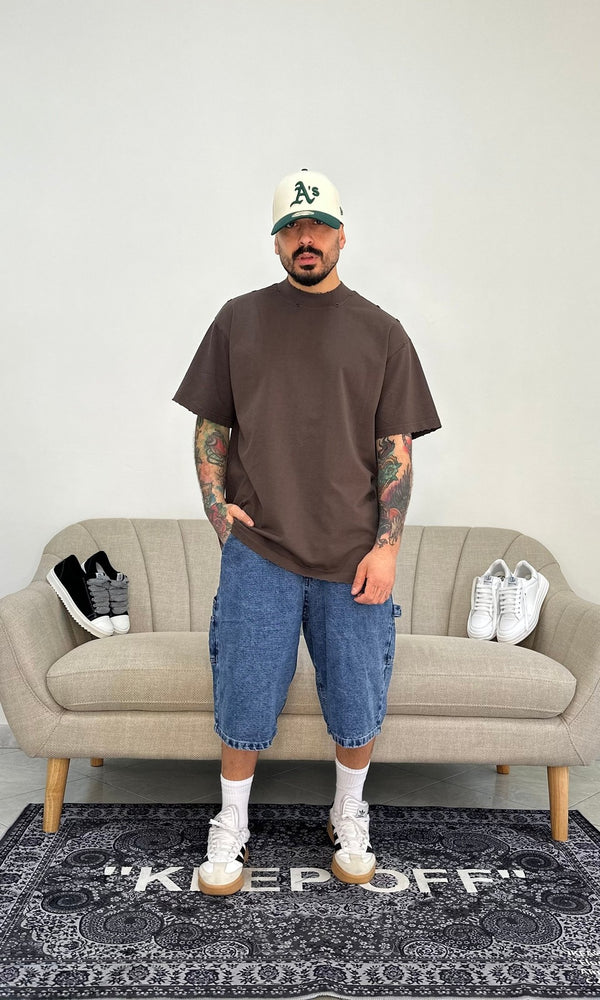 T-shirt broken brown