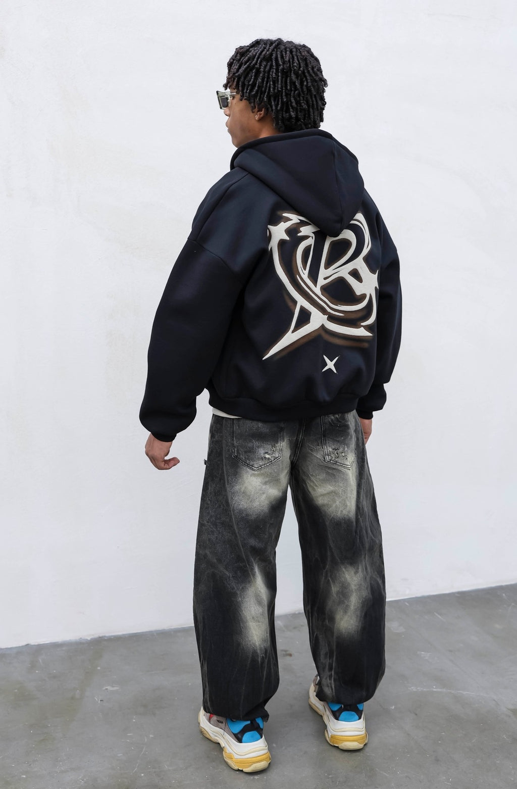 Hoodie zip S.T black present day