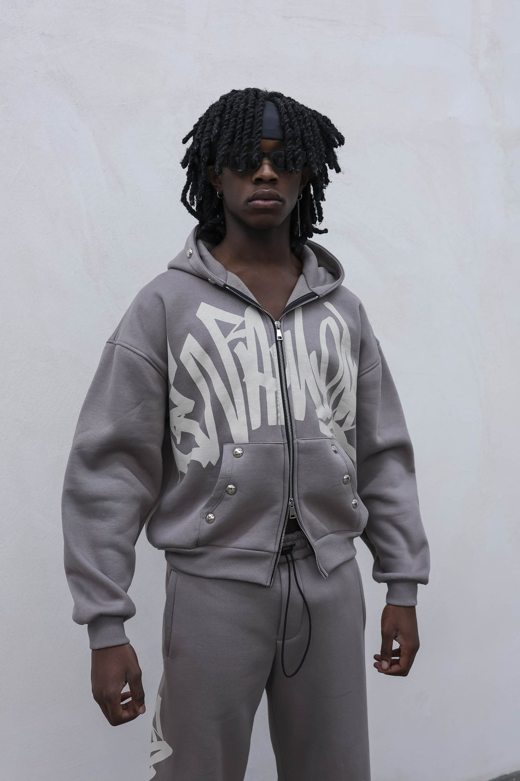 Tracksuit murales fango present day