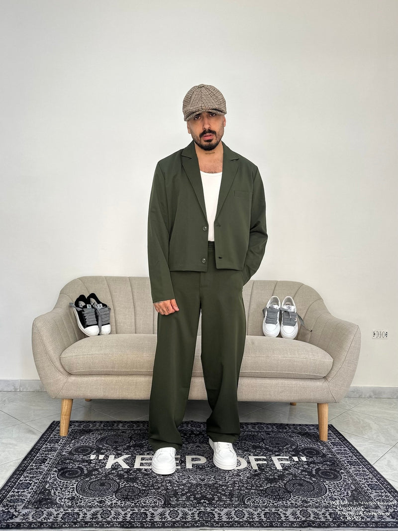 Abito Easy military green Tokyo