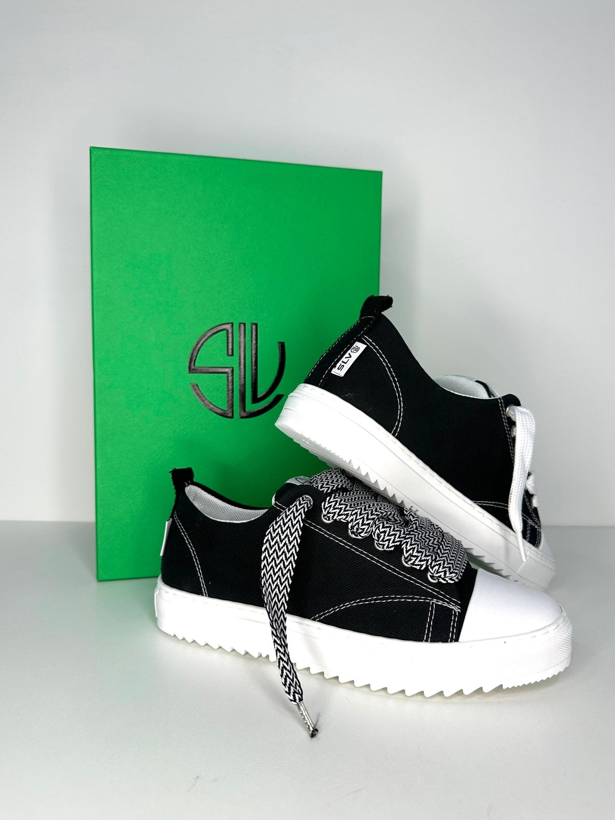 Apocalypse canvas black SLV