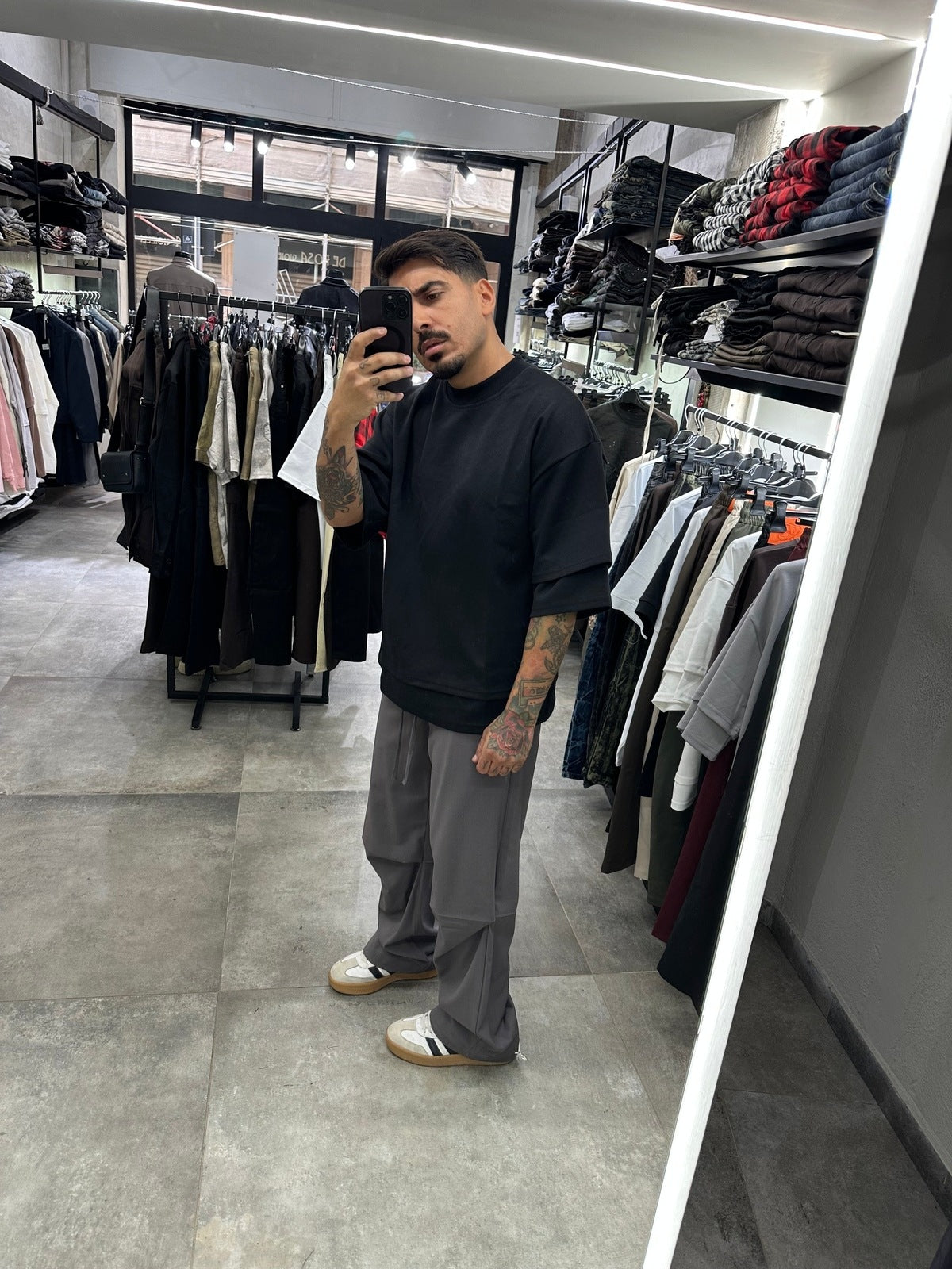 Panta fashion Grey Present day