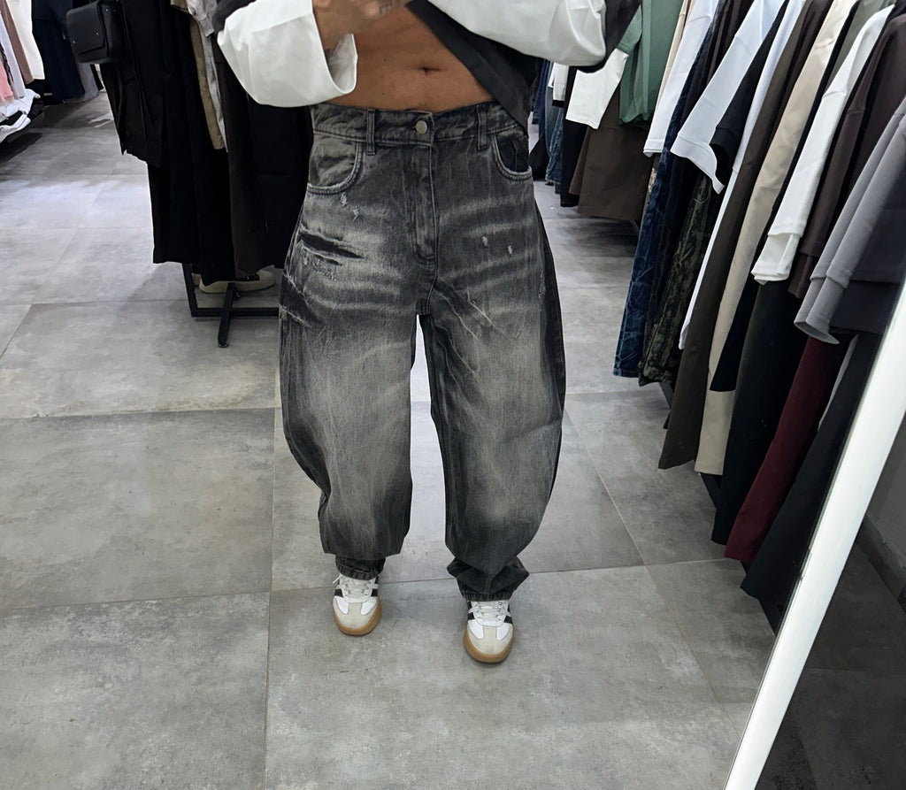 Denim baloon smoke present day