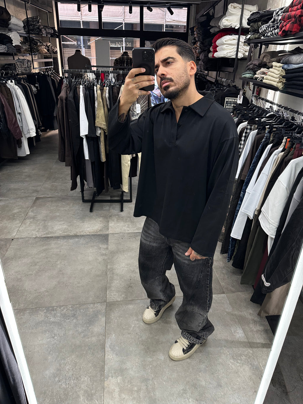 Polo Crop over black All or Nothing