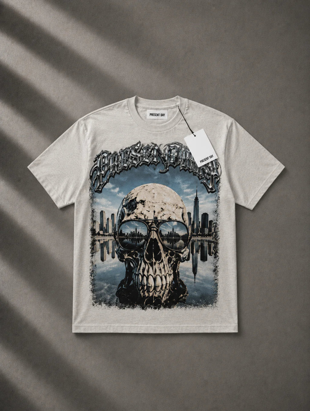 Tee compact skull perla Present day