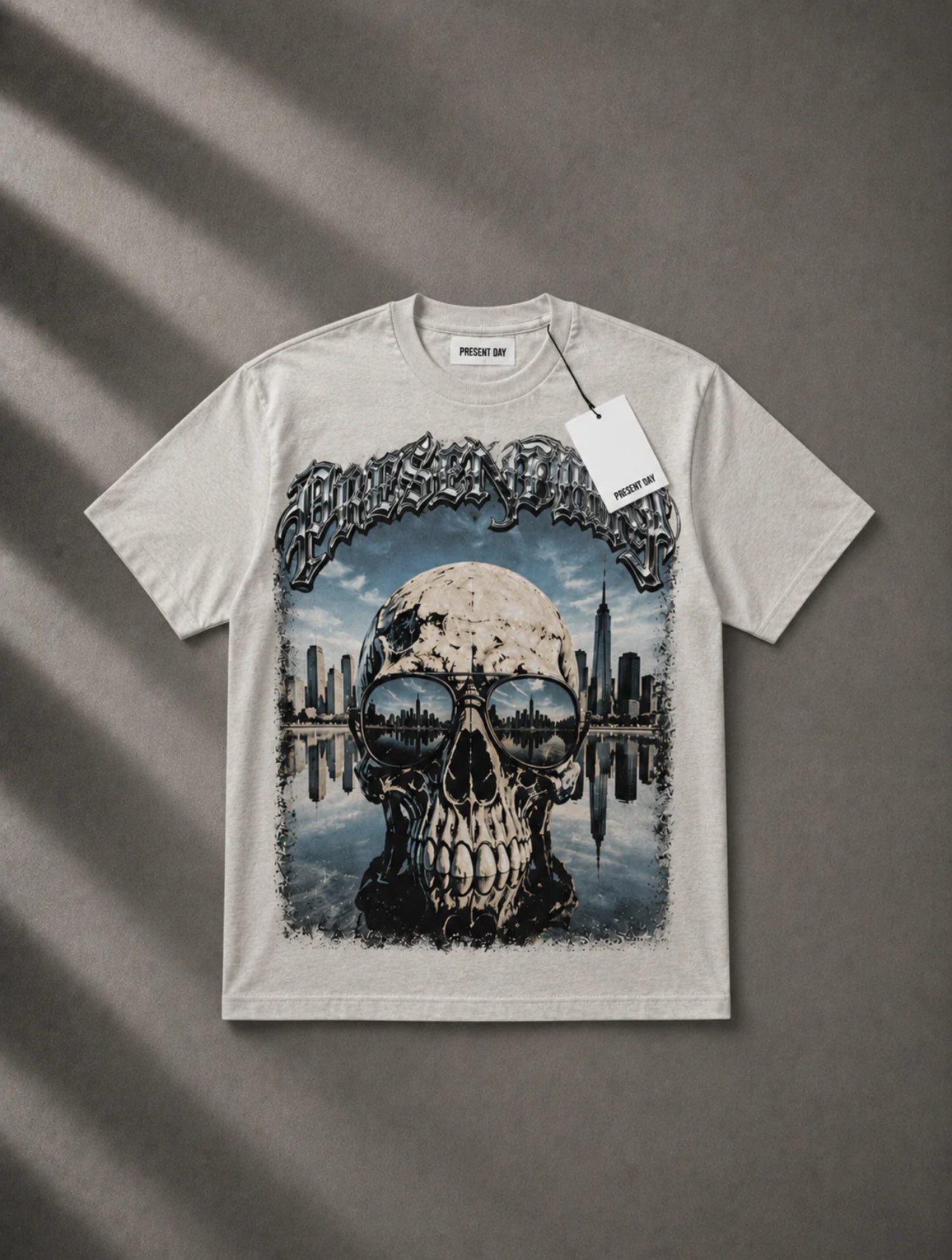 Tee compact skull perla Present day