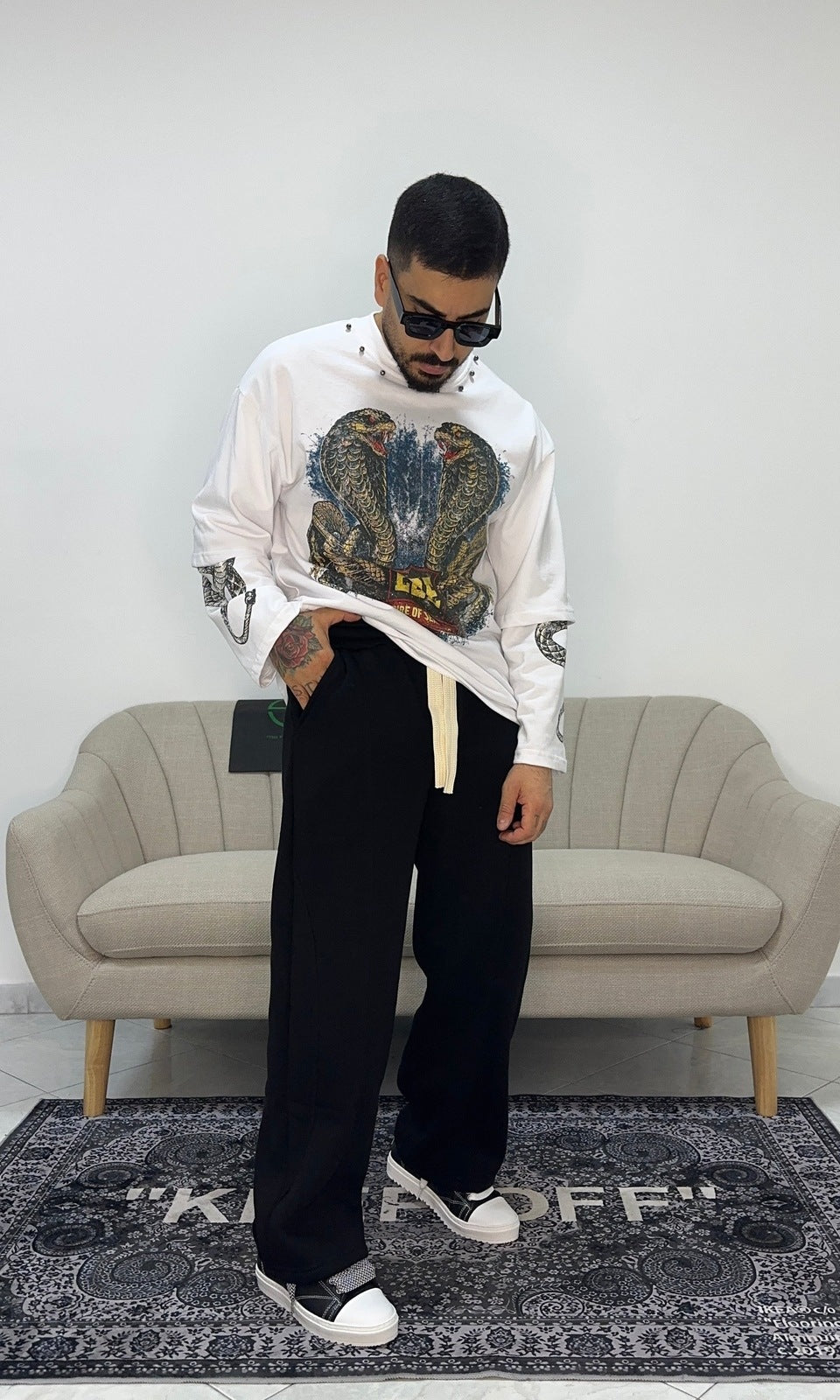 Panta tuta abstract black