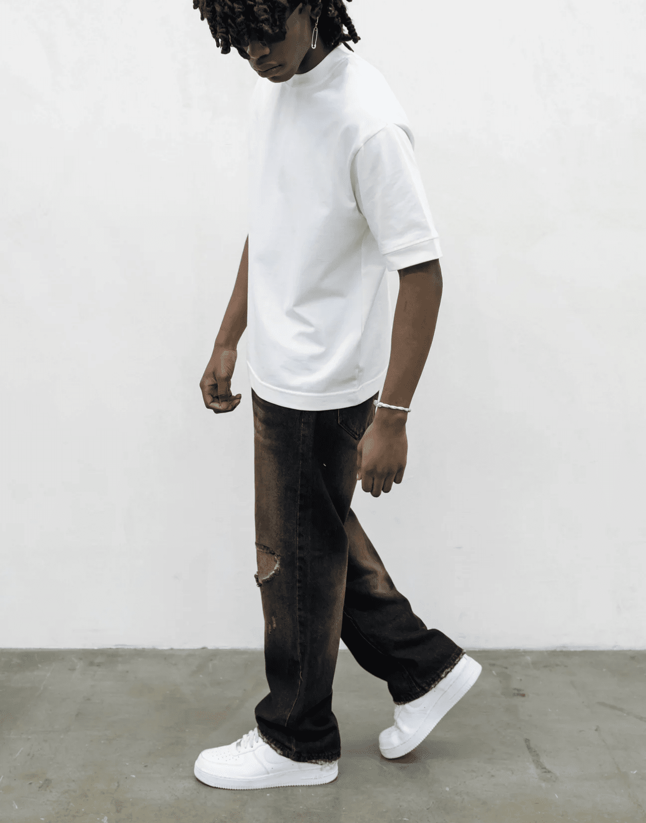 Denim baggy black sand present day
