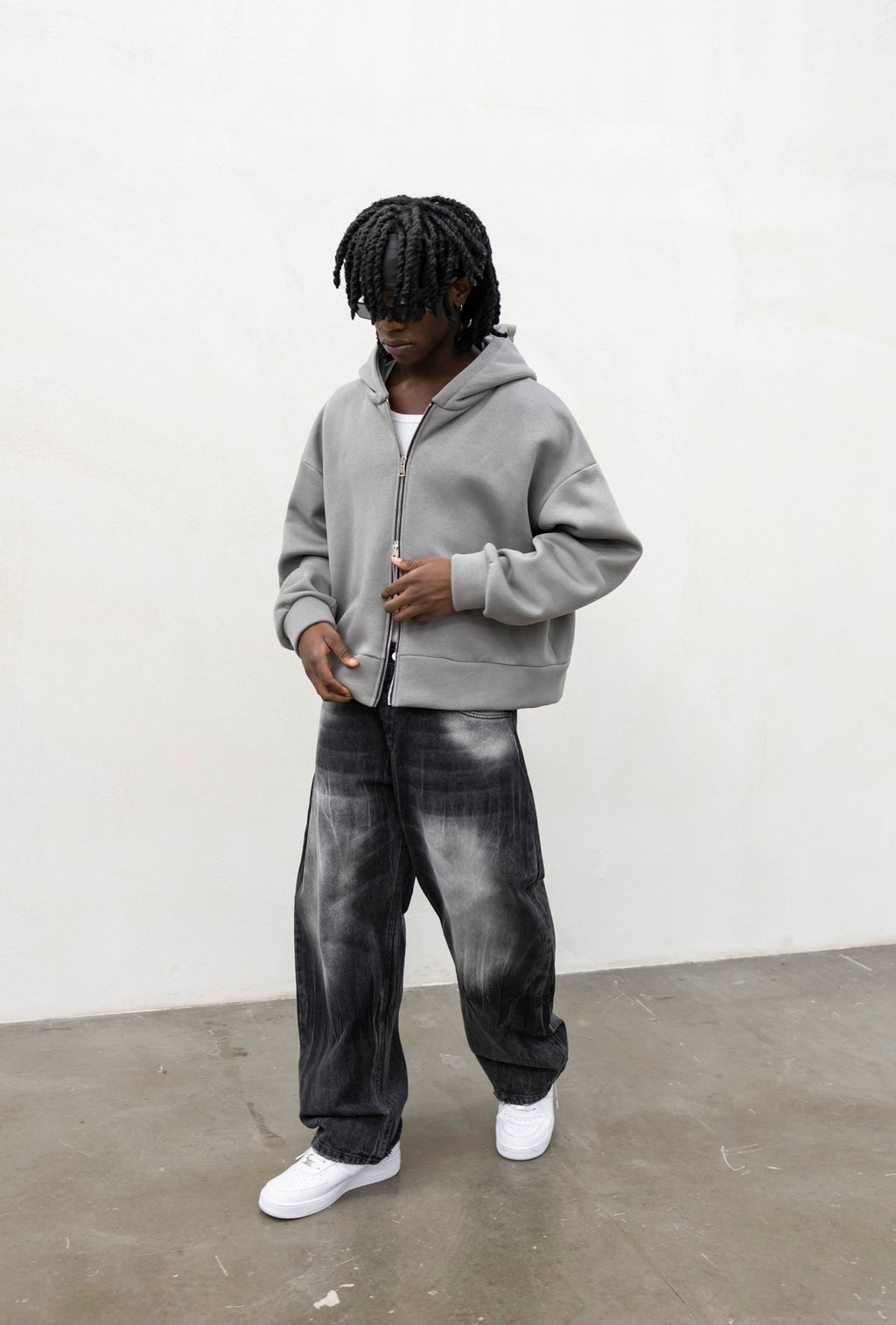 Felpa box zip ferro present day