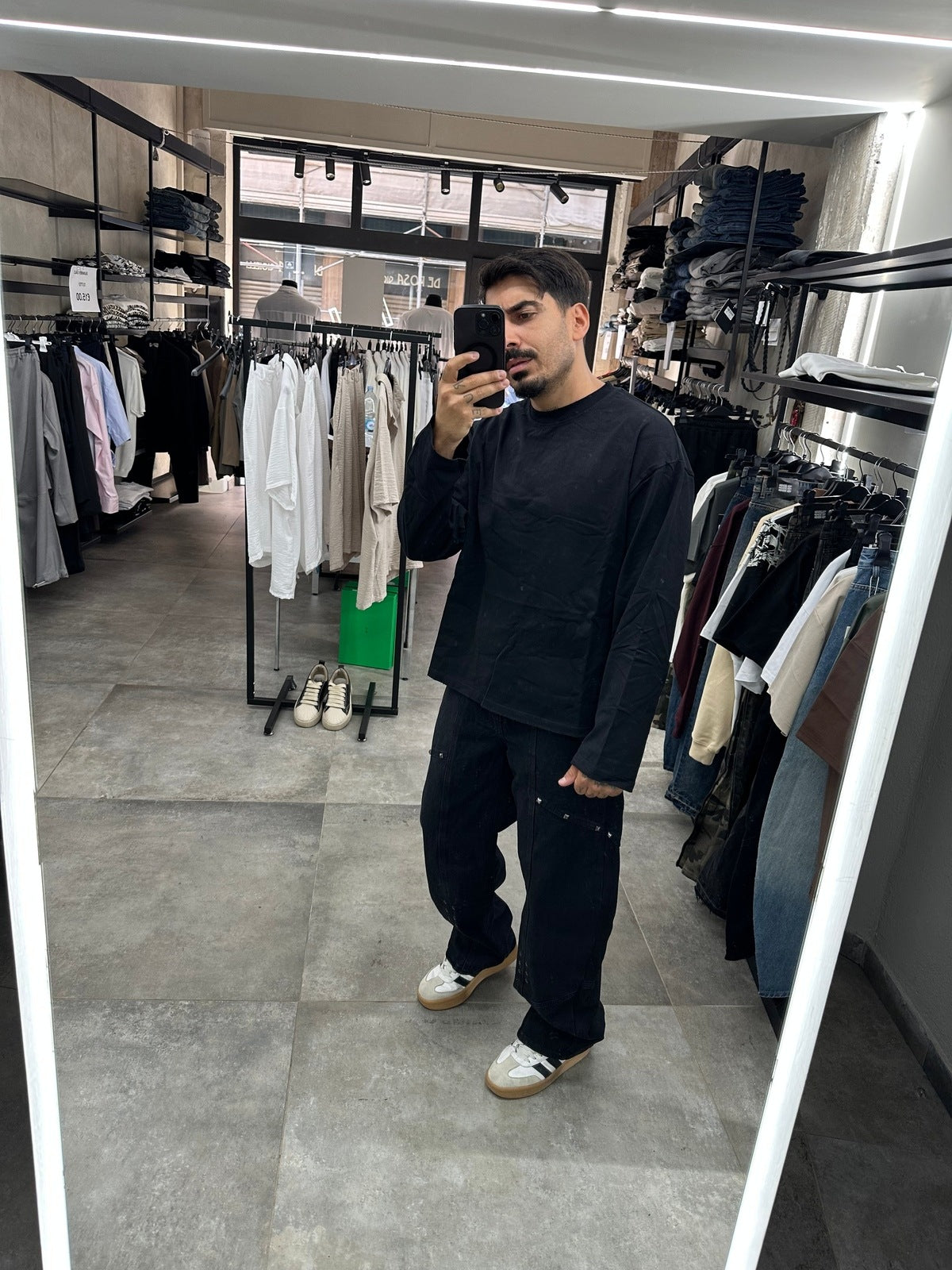 Long sleeve black