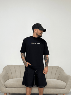 T-shirt human black