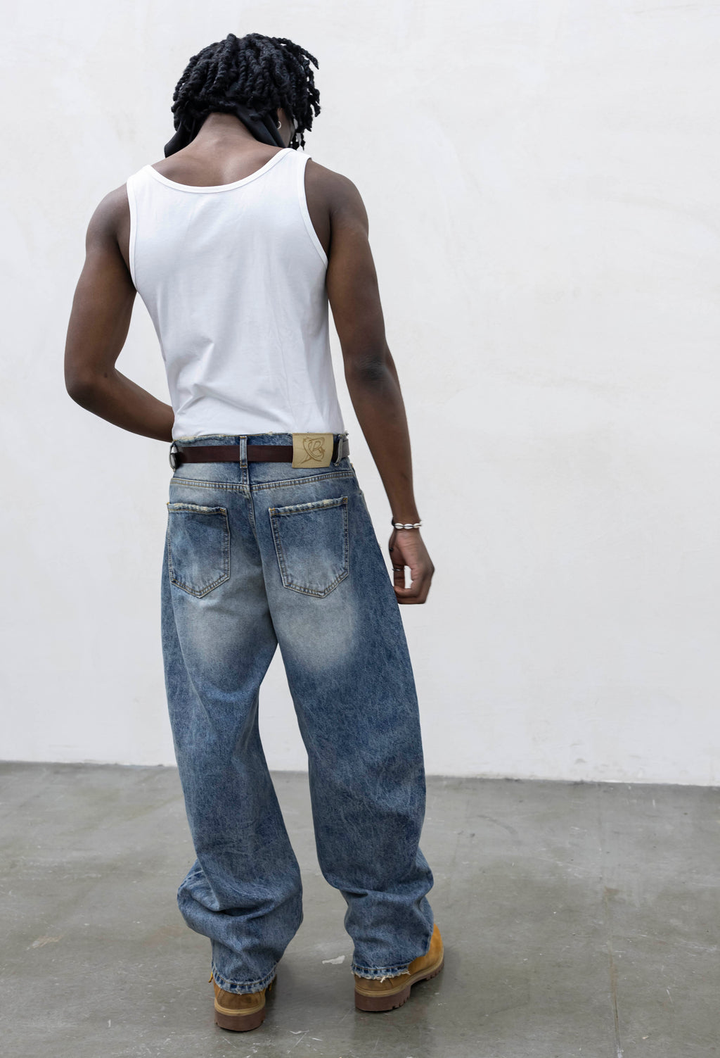 Denim baloon light blue present day