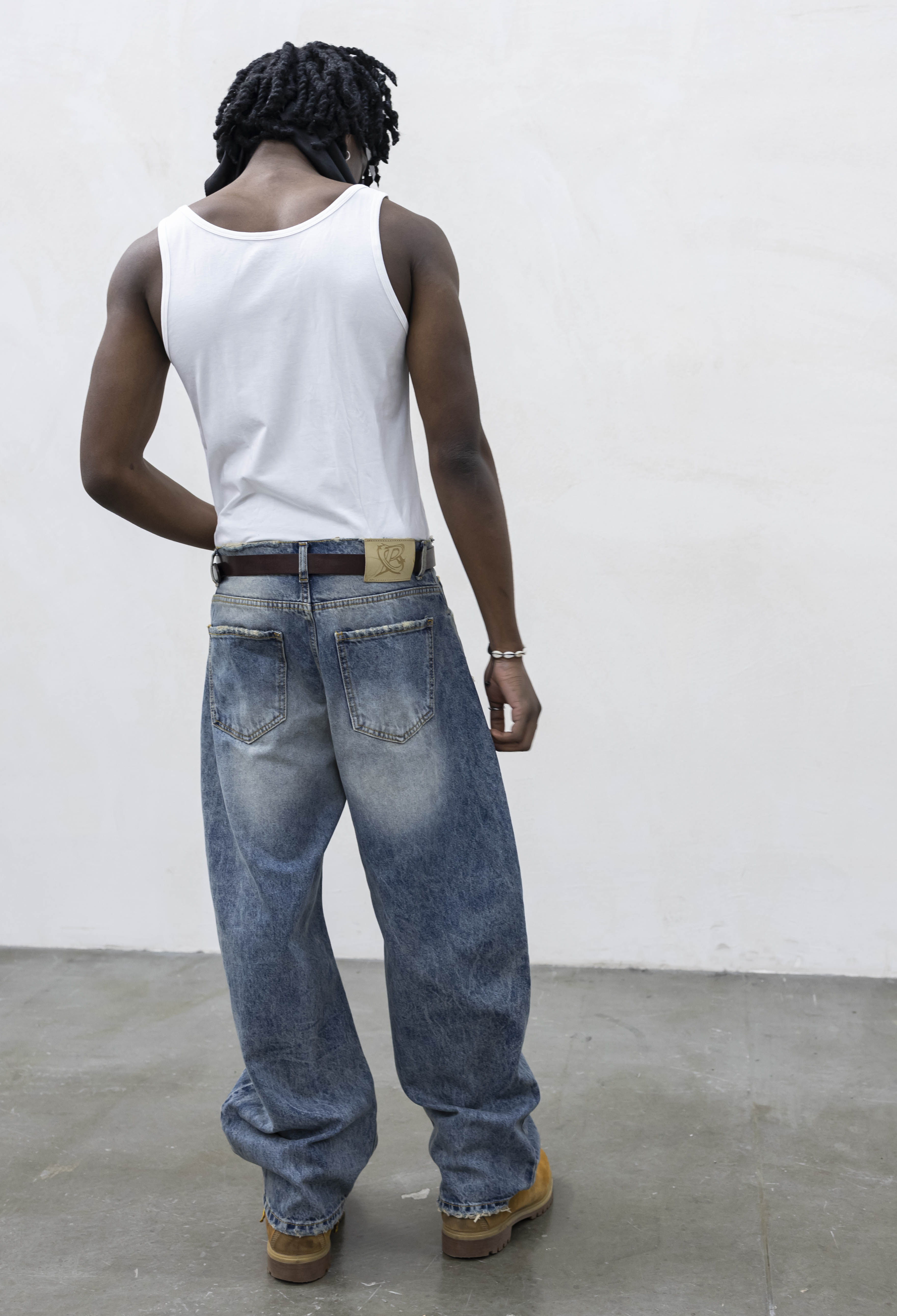 Denim baloon light blue present day