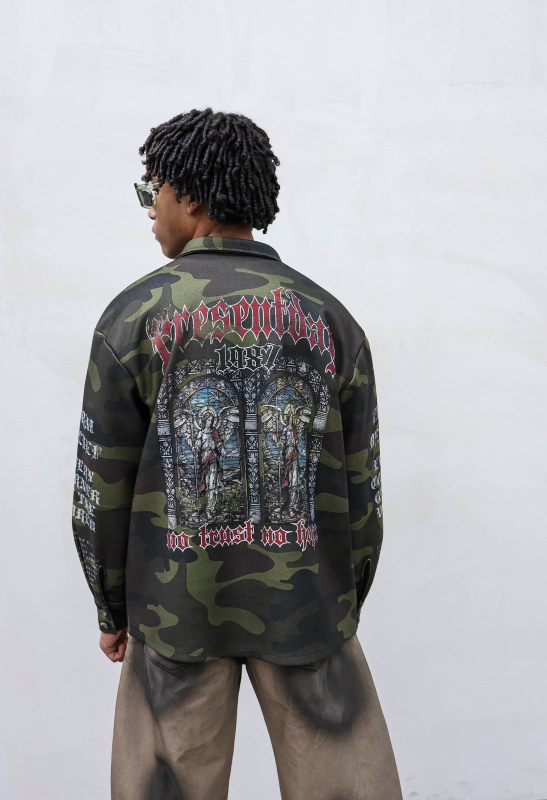 Jacket no trust camou present day