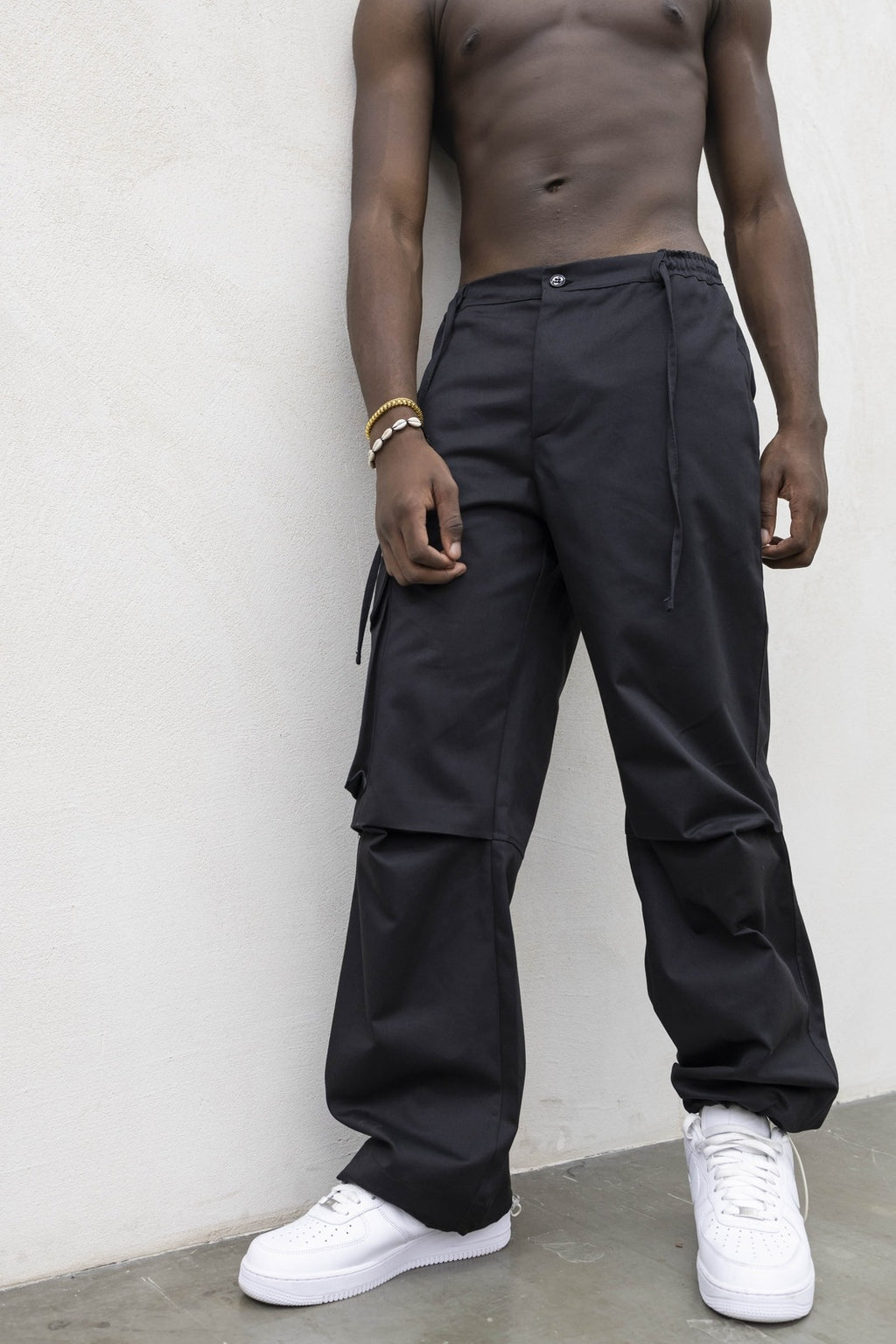 Semi Cargo Laces Black Present Day