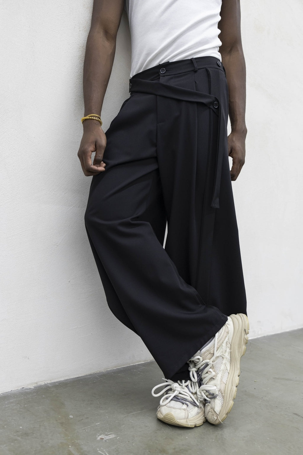 Pantaloni belt black present day