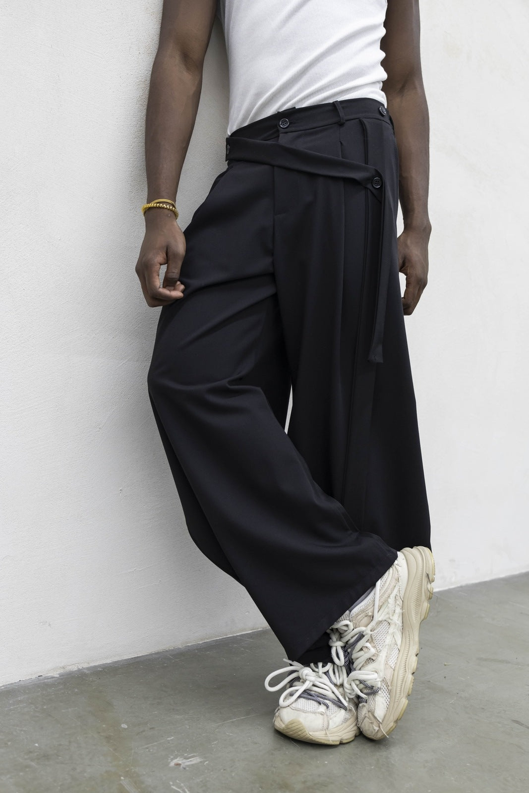 Pantaloni belt black present day